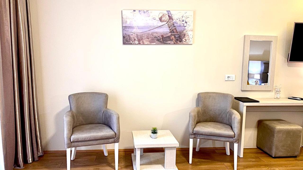 Hotel Olimpija Plus Херцег-Новий Екстер'єр фото
