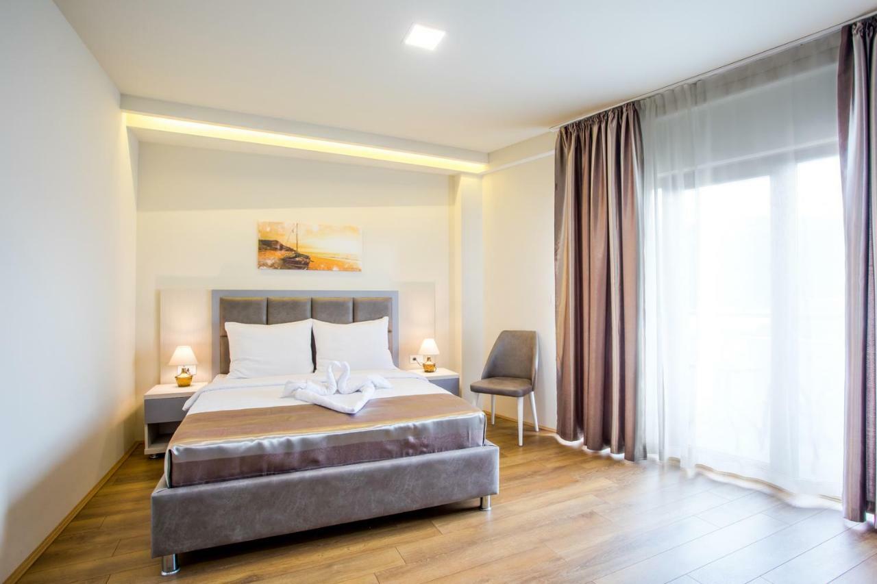 Hotel Olimpija Plus Херцег-Новий Екстер'єр фото